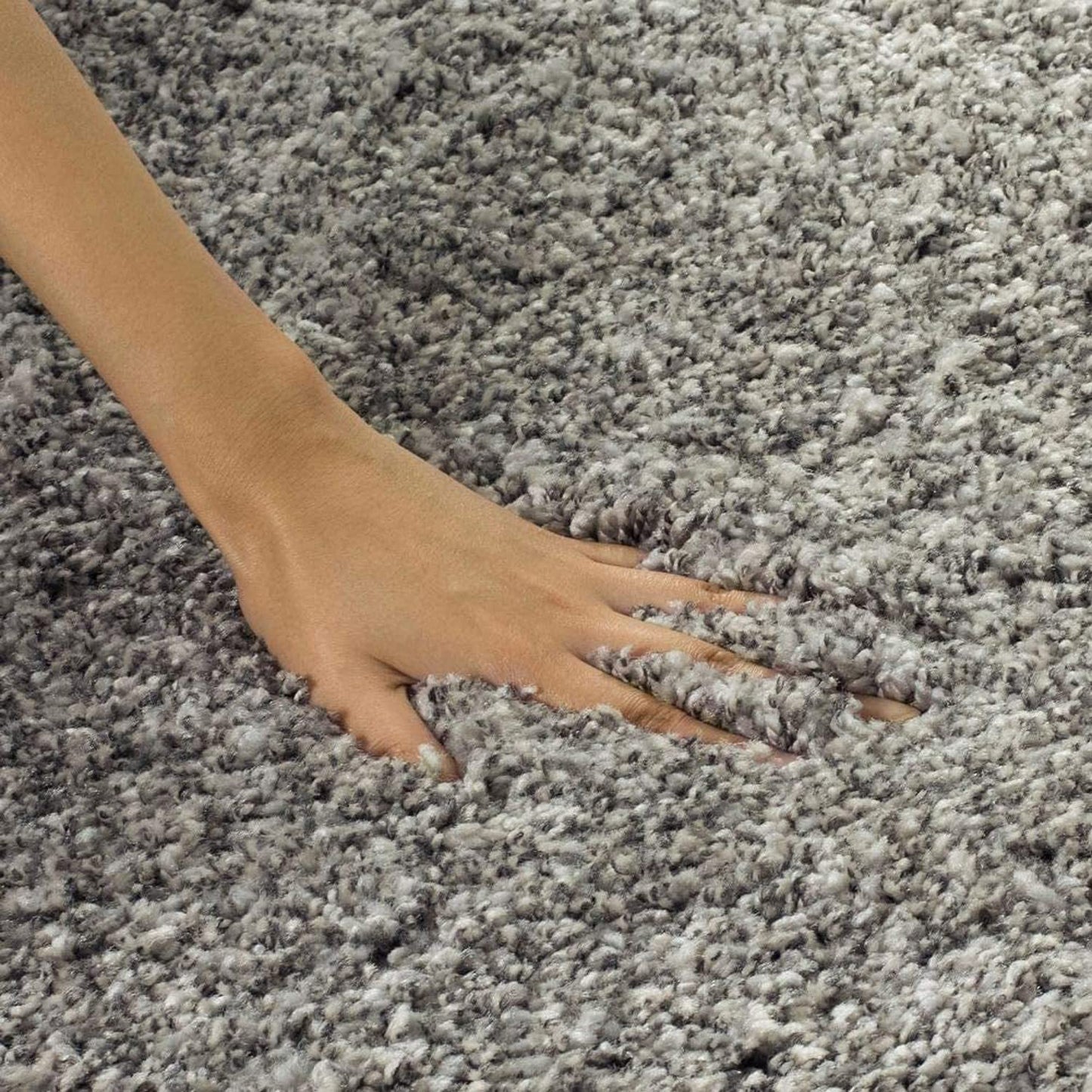 Premium Plain Grey Round Shaggy Carpet – Soft Touch & Anti-Skid Base