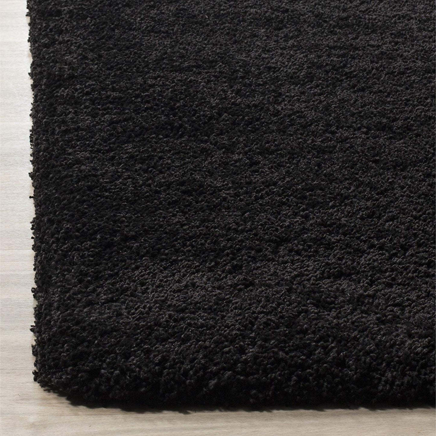 Plain Black Premium Shaggy Rug – Soft Feel with Anti-Skid Rubber Backing