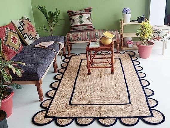 Natural Jute With Black Dye Scalloped Design Handmade Braided Farmhouse Rectangle Jute Area Rug.