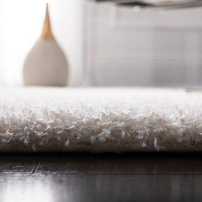 White Shaggy Rug – Extra Soft Microfiber Hand-Tufted Carpet for Living Room – Soft Feel with Anti-Skid Rubber Backing