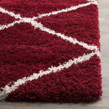 Elegant Red & Ivory Lines Diamond Shaggy Rug – Microfiber Carpet for Bedroom – Soft Touch with Anti-Slip Base