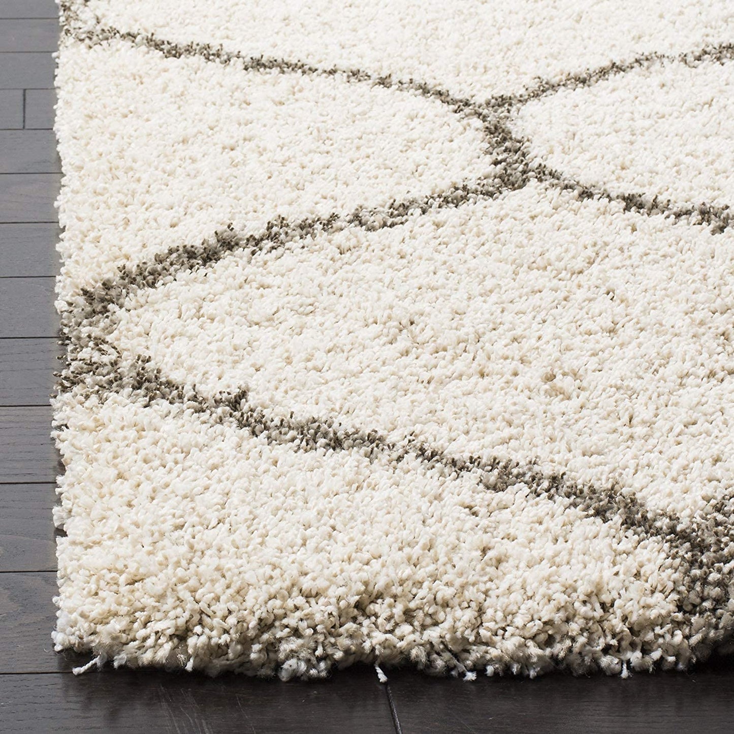 Premium Ivory & Grey Lining Moroccan Fluffy Rug – Super Soft Microfiber – Soft Touch & Anti-Skid Rubber Base