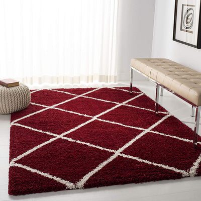 Elegant Red & Ivory Lines Diamond Shaggy Rug – Microfiber Carpet for Bedroom – Soft Touch with Anti-Slip Base