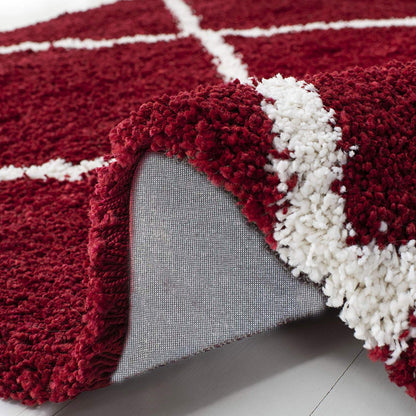 Elegant Red & Ivory Lines Diamond Shaggy Rug – Microfiber Carpet for Bedroom – Soft Touch with Anti-Slip Base