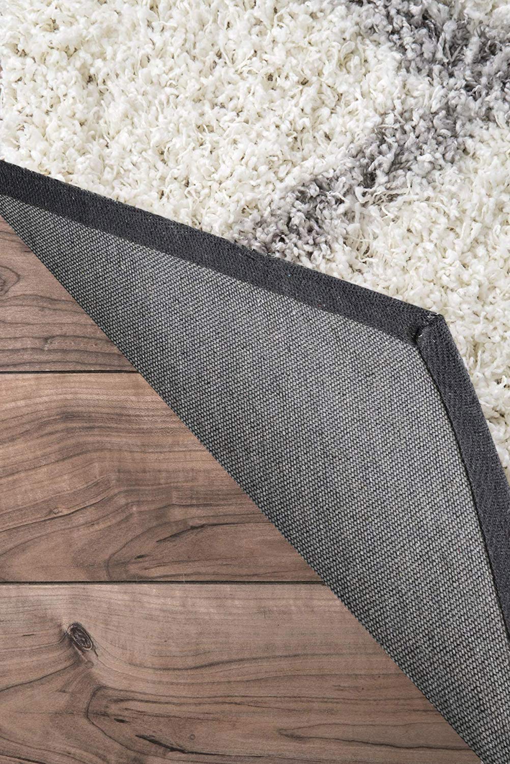 Premium Handmade Tufted Microfiber Carpet – Ivory & Grey Line – Soft Touch & Anti-Skid Base