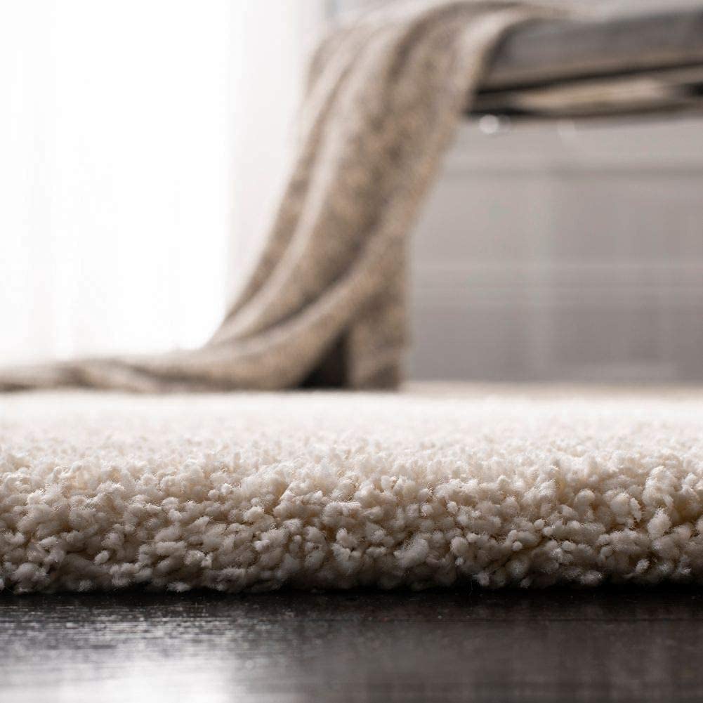 Plain Cream Microfiber Carpet – Soft Feel with Anti-Skid Rubber Backing